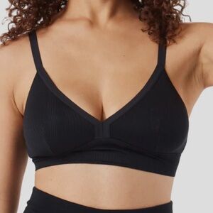 Bodily The Effortless Nursing Postpartum Bra in Black Size Medium